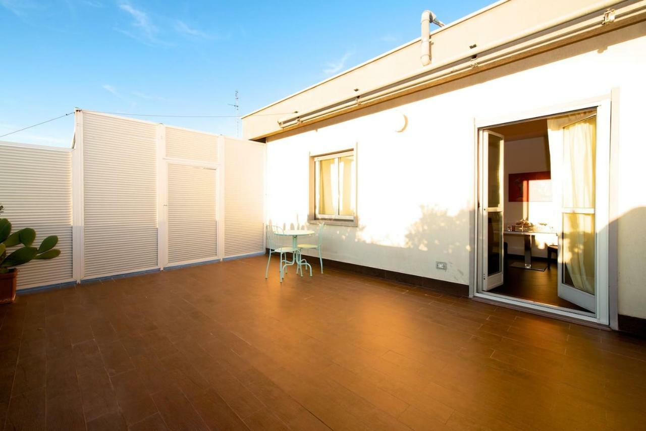 バーリCasa Turatiアパートメント エクステリア 写真